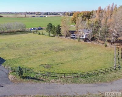 /international/us/848-hidden-estates-lane-st-anthony-id-110106704527/