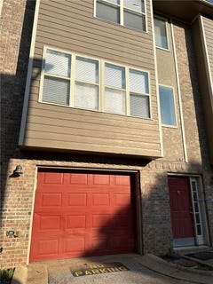 /international/us/1866-n-scull-creek-drive-fayetteville-ar-110102663678/