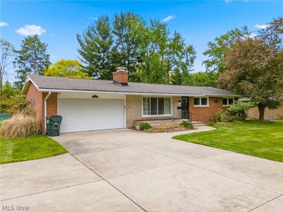 /international/us/910-marquardt-avenue-nw-north-canton-oh-110108025238/