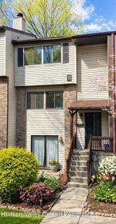 /international/us/259-village-court-kingston-ny-110105777974/