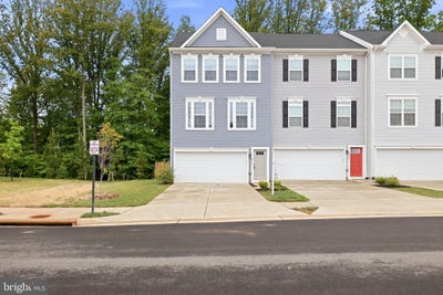 /international/us/4510-dale-creek-way-woodbridge-va-110108076090/