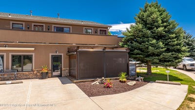 /international/us/123-village-lane-carbondale-co-110096801486/