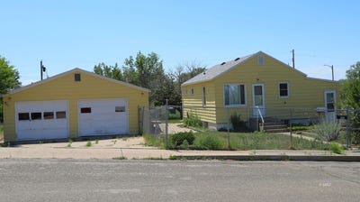/international/us/402-e-grant-ave-glendive-mt-110100776113/