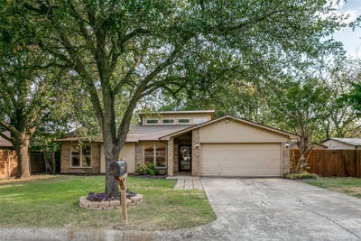 /international/us/904-dewey-scott-street-benbrook-tx-110120005255/