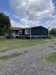 /international/us/5888-sweet-water-road-robstown-tx-110100834243/