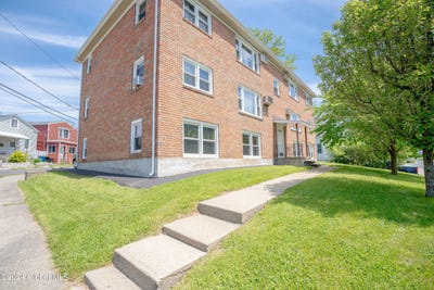 /international/us/35-mcalpin-street-albany-ny-110100623076/