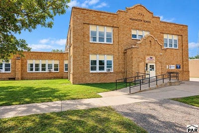 /international/us/201-e-5th-st-walsenburg-co-110120137451/