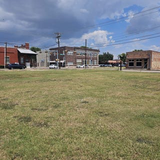 /international/us/103-107-s-dallas-avenue-lancaster-tx-110101910495/