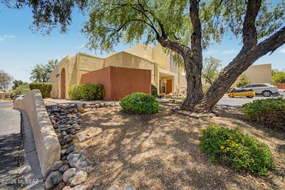 /international/us/603-s-liana-court-tucson-az-110108251775/