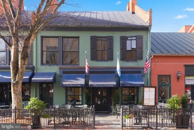 /international/us/105-n-loudoun-street-winchester-va-110108474576/