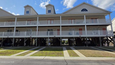 /international/us/37-precious-memories-lane-white-lake-nc-110106231868/