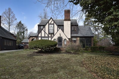 /international/us/314-northcliff-drive-rocky-river-oh-110097893856/