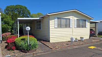 /international/us/2901-e-2nd-newberg-or-110106678366/