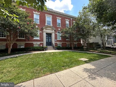 /international/us/2035-2nd-st-nw-g305-washington-dc-110101128030/?lang=zh-tw