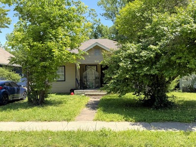 /international/us/916-s-douglas-avenue-springfield-mo-110108020089/