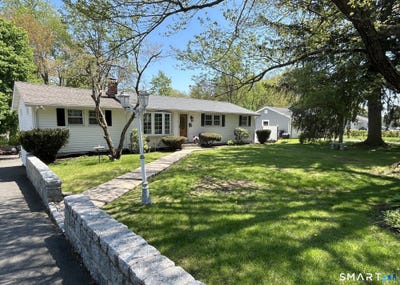 /international/us/43-meadowbrook-road-danbury-ct-110107849422/