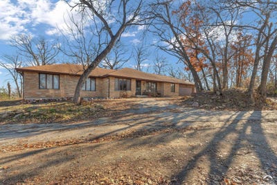 /international/us/141-127-sw-urish-road-topeka-ks-110105645404/