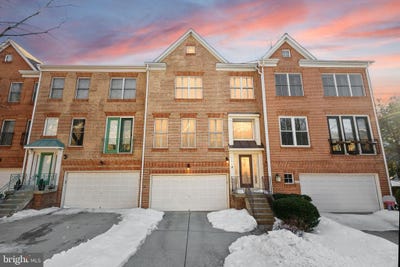 /international/us/11477-waterhaven-court-reston-va-110106566318/