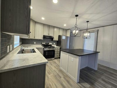 /international/us/51-viking-terrace-northfield-mn-110104589036/