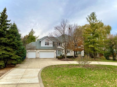 /international/us/4214-venard-road-downers-grove-il-110102653371/
