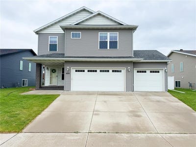 /international/us/4551-15th-street-s-moorhead-mn-110100267523/