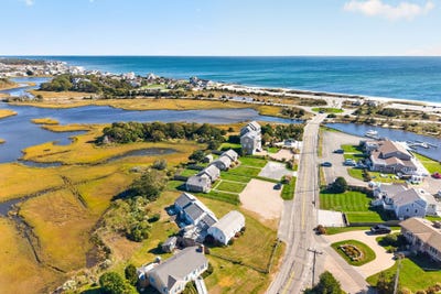 /international/us/242-loring-avenue-west-dennis-ma-110120663921/
