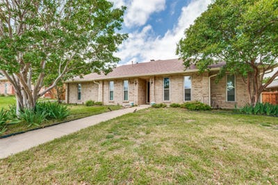 /international/us/1513-silverleaf-drive-carrollton-tx-110107085439/