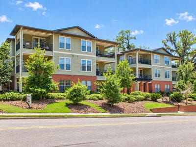 /international/us/1257-sw-9th-road-gainesville-fl-110110309605/