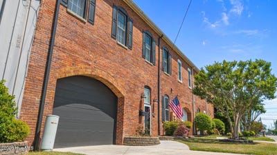 /international/us/916-w-3rd-street-washington-nc-110107505457/