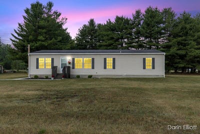 /international/us/7396-s-garlock-road-carson-city-mi-110100865376/