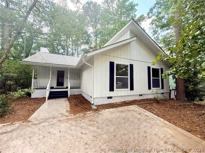 /international/us/5761-waterwood-drive-fayetteville-nc-110108345777/