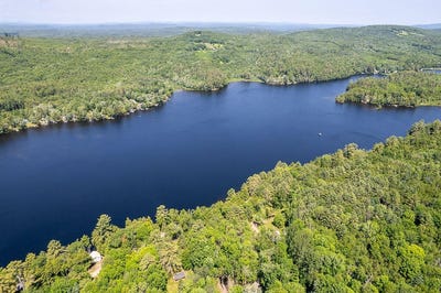 /international/us/42-tall-pines-road-hartland-me-110100329742/