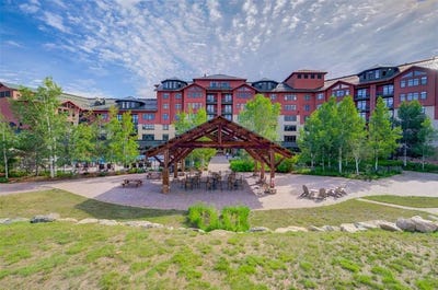 /international/us/2300-mount-werner-circle-steamboat-springs-co-110110077987/