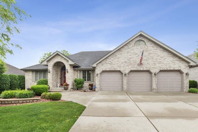 /international/us/17632-coronado-drive-orland-park-il-110108686693/