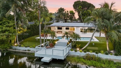 /international/us/1721-nw-114th-ave-pembroke-pines-fl-110120412260/