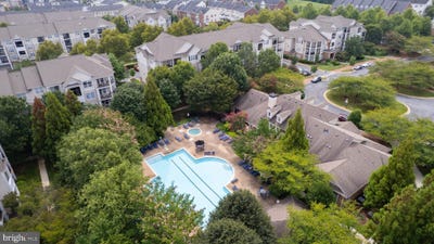/international/us/19625-galway-bay-circle-germantown-md-110101458101/