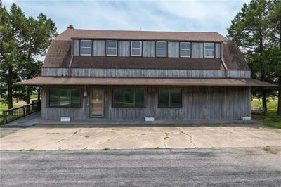 /international/us/802-e-nodaway-street-oregon-mo-110108661931/
