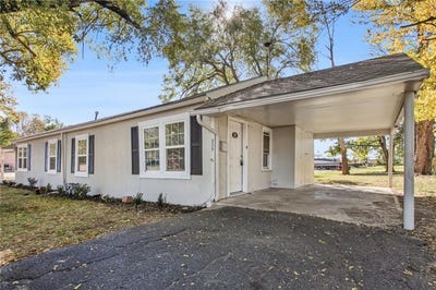 /international/us/325-327-e-park-street-gardner-ks-110100481812/