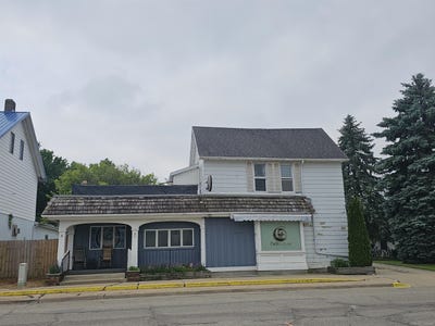 /international/us/29-w-lapeer-street-peck-mi-110109055413/