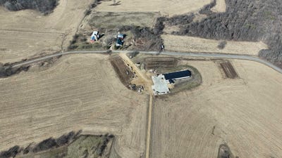 /international/us/15a-sandusky-road-hillpoint-wi-110106945854/