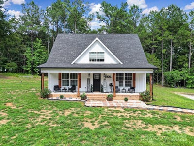 /international/us/4592-reid-road-edgemoor-sc-110100214555/