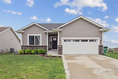 /international/us/705-lincoln-street-ne-bondurant-ia-110100057117/