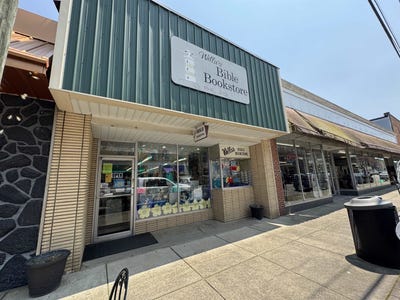 /international/us/416-main-street-point-pleasant-wv-110101056703/