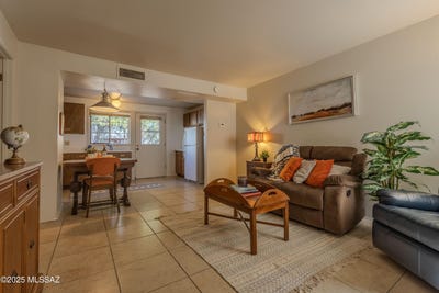 /international/us/187-s-paseo-tierra-green-valley-az-110100853507/
