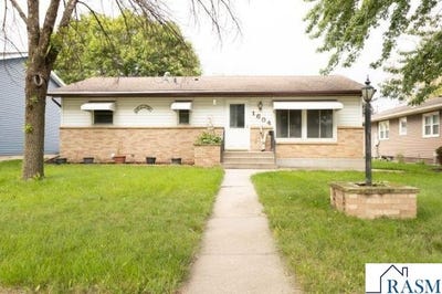 /international/us/1604-n-franklin-street-new-ulm-mn-110110372617/