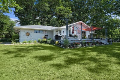 /international/us/11560-thrush-drive-lakeview-mi-110100680159/