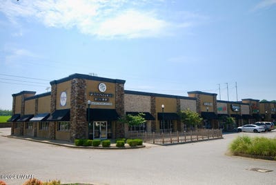 /international/us/222-224-parkstone-place-jackson-tn-110093696487/