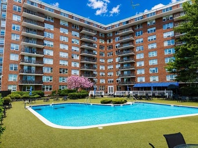 /international/us/280-boylston-newton-ma-110107833355/