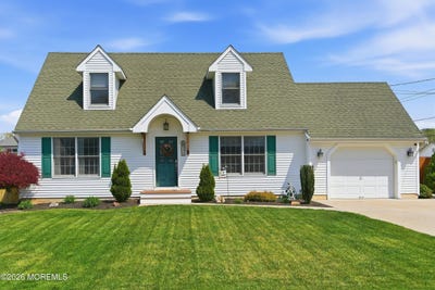 /international/us/399-trenton-avenue-n-bayville-nj-110107755757/