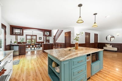 /international/us/32-witham-street-gloucester-ma-110106337570/